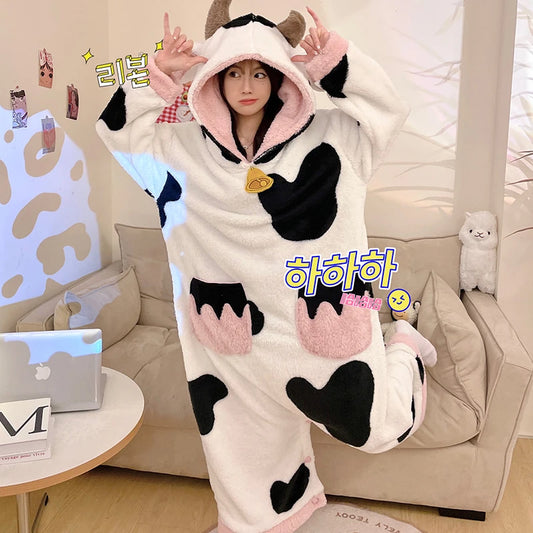 Grenouillère Femme Vache — Combinaison Pyjama Polaire Noir et Blanc