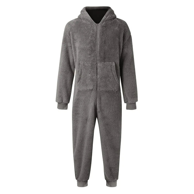 Combinaison pyjama homme polaire coloris gris porté position assise